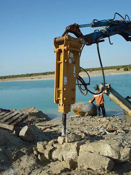 Hydraulic Breaker