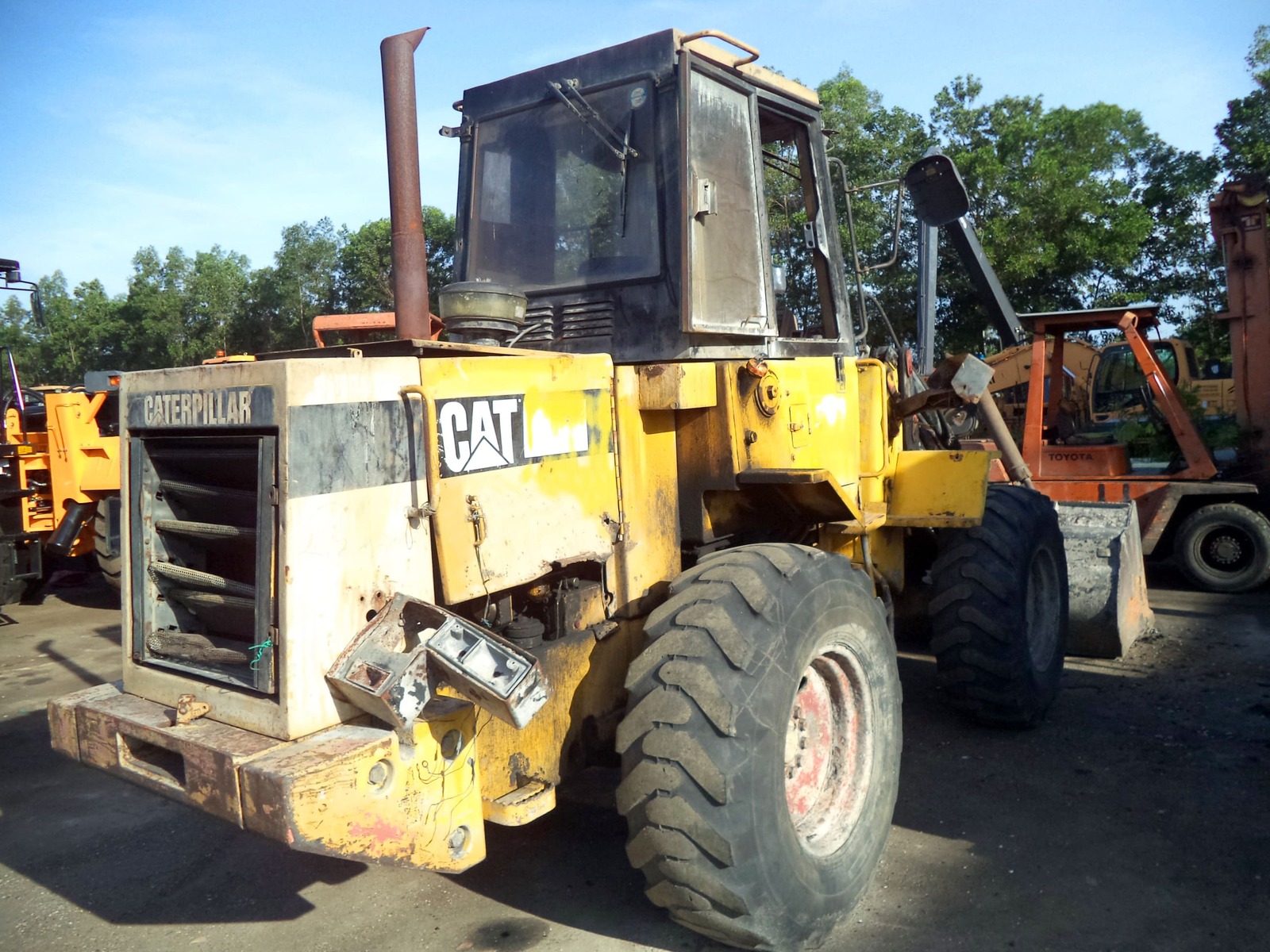 Used CATERPILLAR CAT IT14B Wheel Loader For Sale & Rent in Malaysia