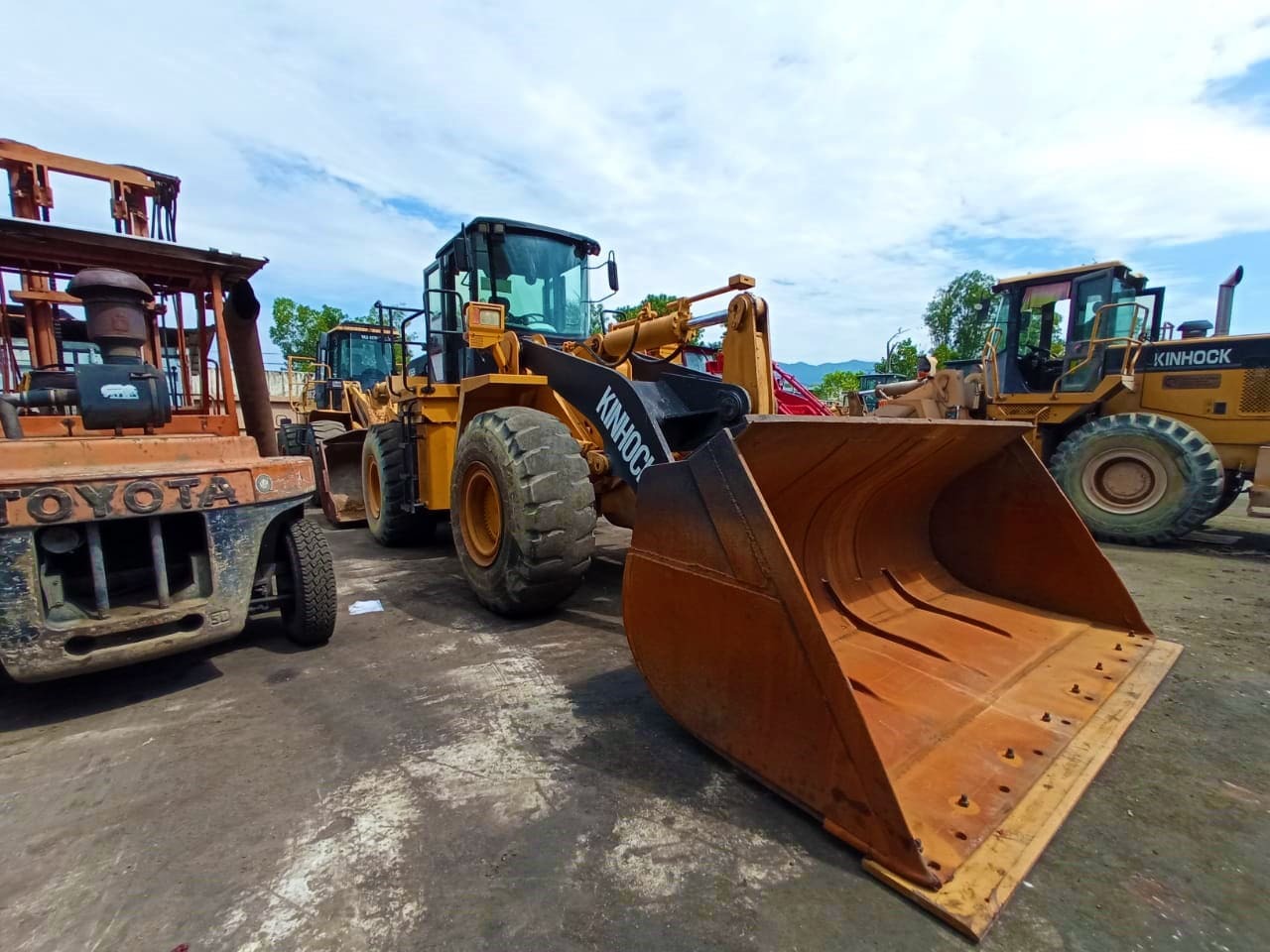 Used XGMA XG962H Wheel Loader For Sale & Rent in Malaysia